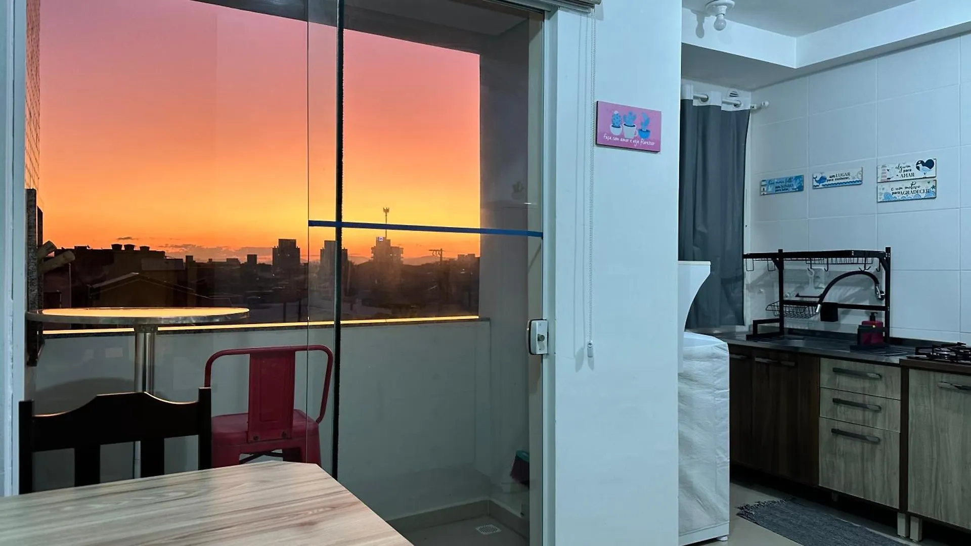Apartamento01 Perfeito na Praia Navegantes Beto Carrero Balneário Camboriú melhor localização Apartamento