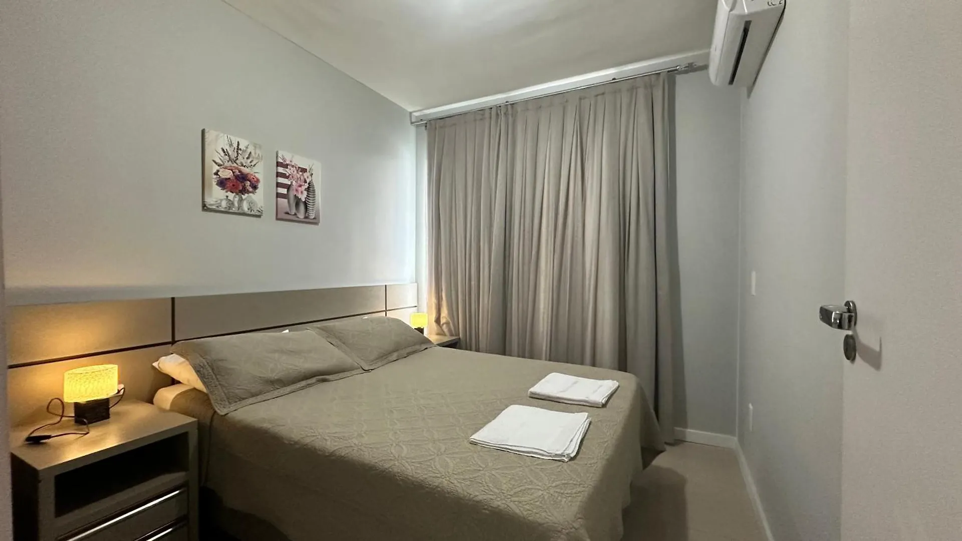 Apartamento Espetacular Melhor Localizacao Praia Navega Bc E Itajai 纳韦甘蒂斯 0*,